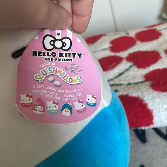 Hello Kitty Original Squishmallow - Picture 2 of 3